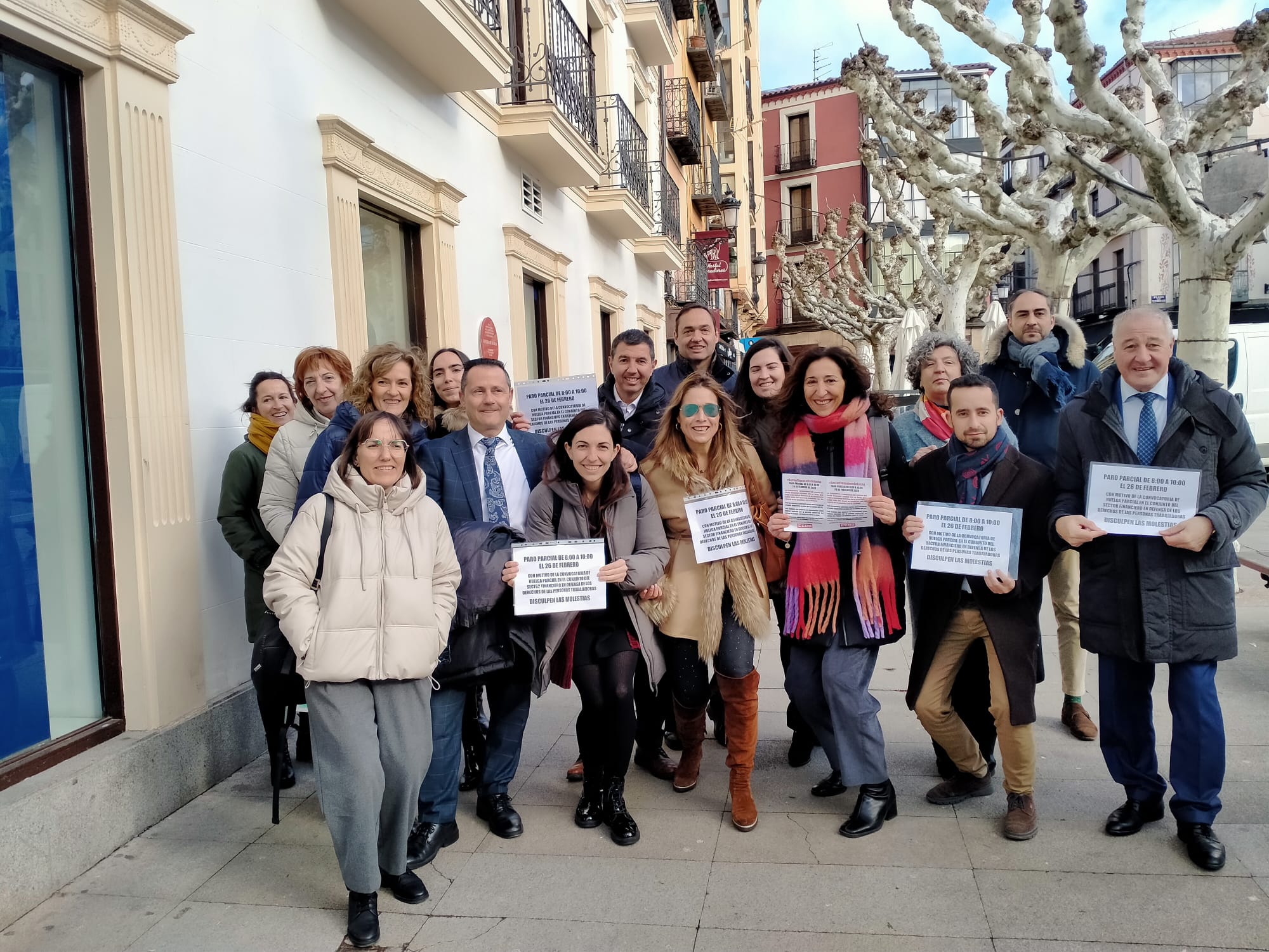 Trabajadores de Ibercaja, Unicaja, Sabadell, BBVA y Santander en el paro de Soria