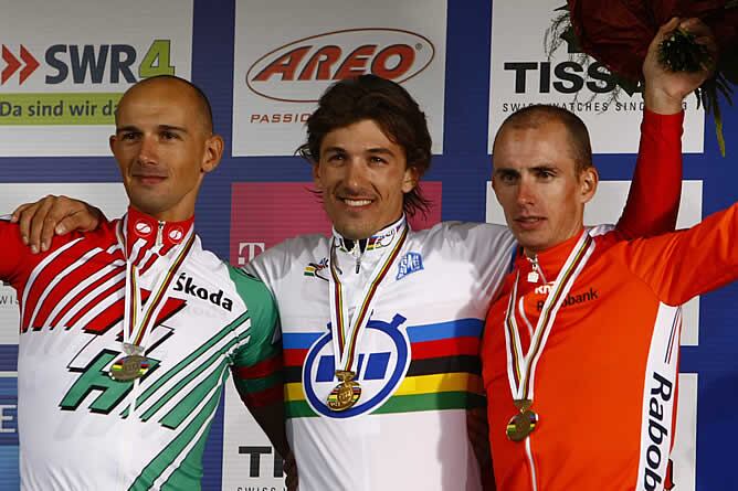 Cancellara consiguió el oro, la plata fue para el húngaro Bodrogi, y el bronce para el holandés Clement