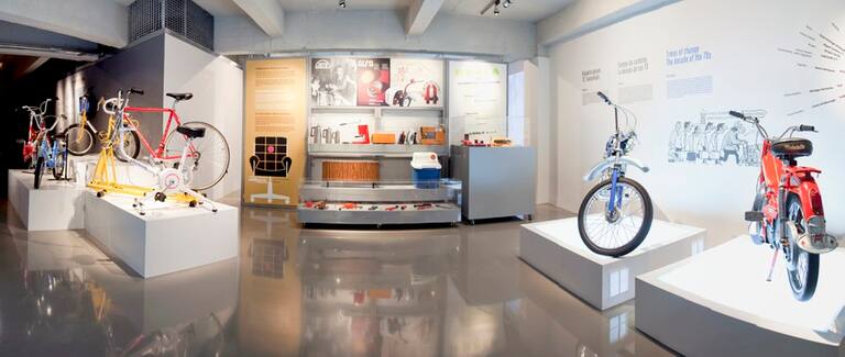 El museo, además de mostrar una importante colección de armas, está compuesto por objetos fabricados en Eibar