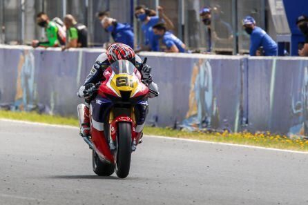 Jordi Torres durante la última carrera en Jerez