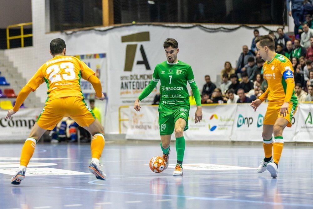 El Besoccer UMA Antequera clasificado para cuartos de final de la Copa del Rey por alineación indebida del Levante