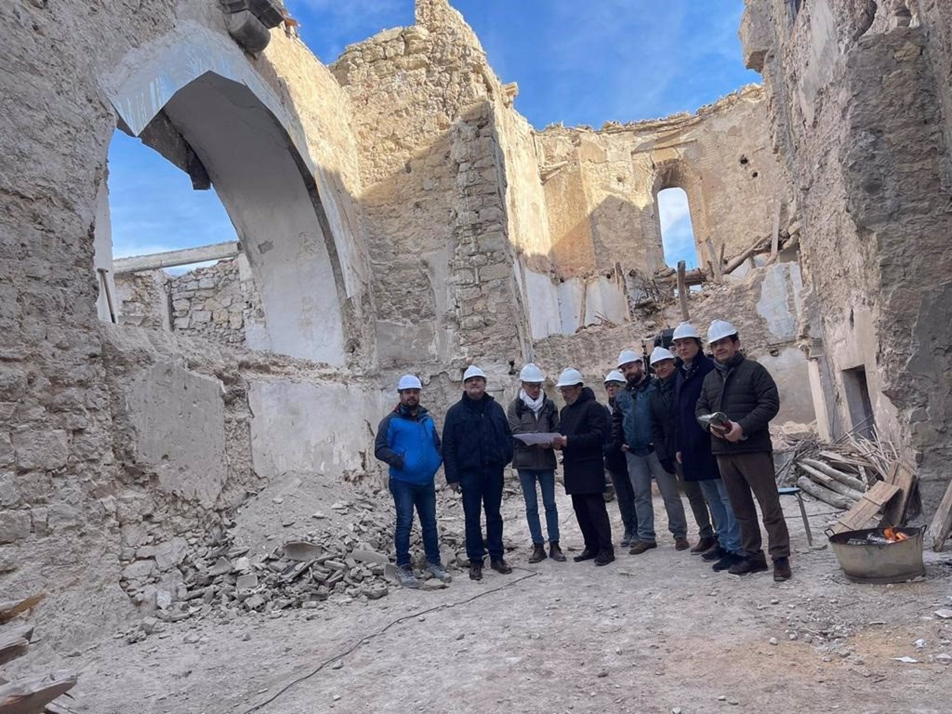 Visita del comité de expertos a los restos de la Iglesia de San Miguel de Jaén, donde se están realizando obras de rehabilitación