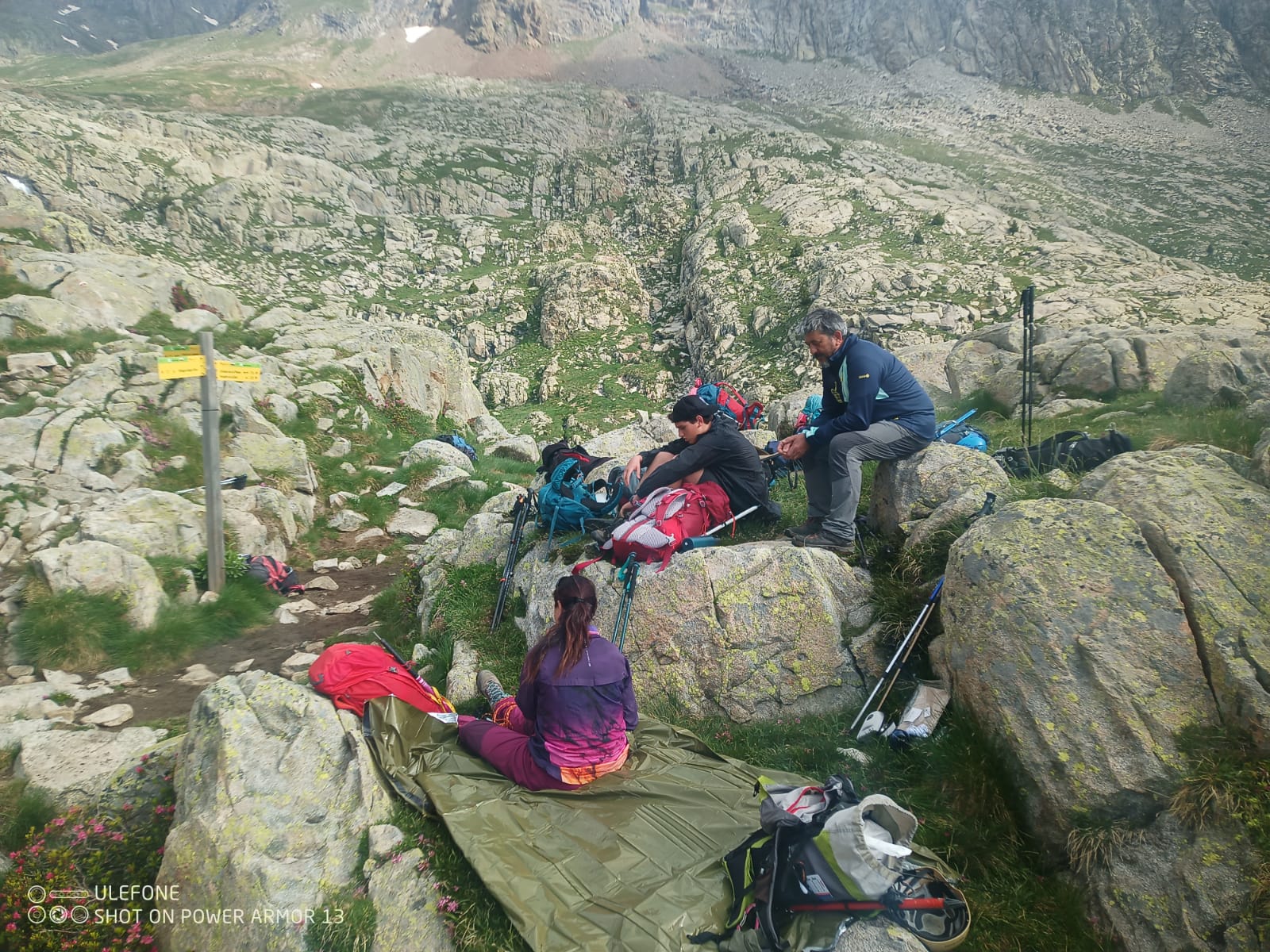 El ejeano José Ángel Sánchez recibe la insignia de oro de la FAM