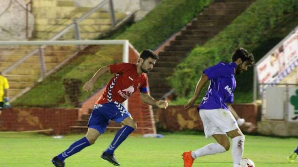 Salva Gómez: "Pensé en dejar el fútbol por trabajo, pero apareció el Pedroñeras"