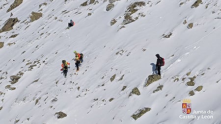 Rescatada una montañera tras sufrir una caída en el Risco de los Claveles