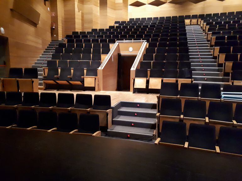 El Teatro Coliseo acoge buena parte de las actuaciones musicales y teatrales en Eibar
