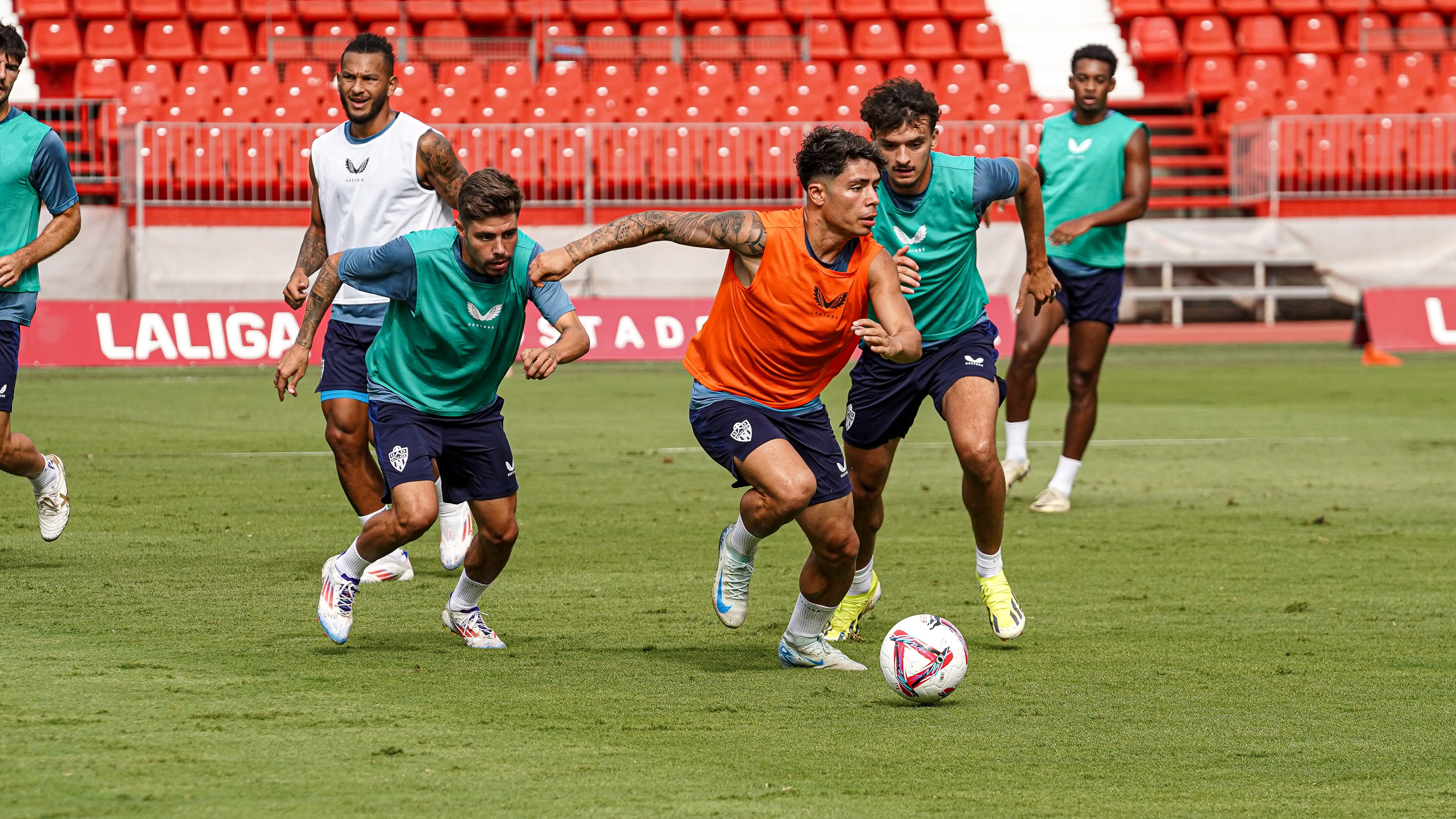 Nico Melamed es la gran novedad en la convocatoria.