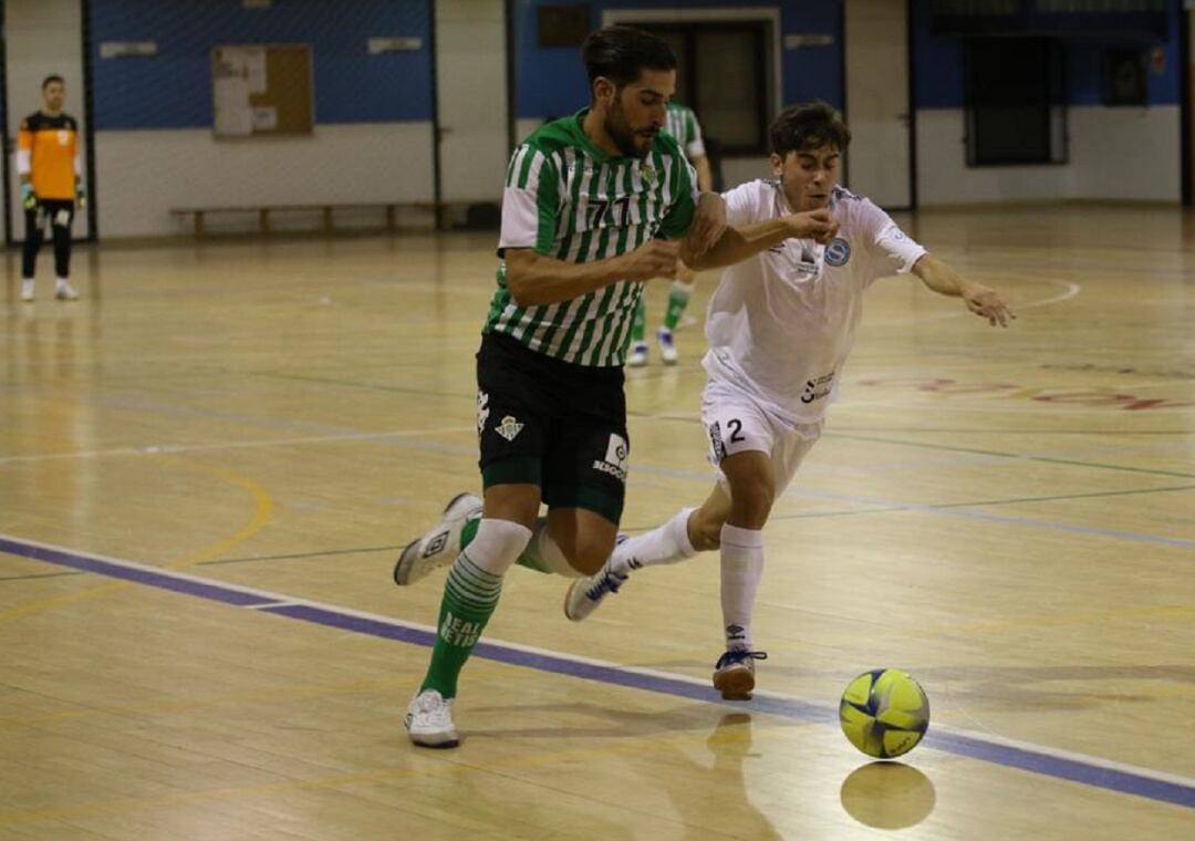 El Santiago compitió de tú a tú con el Betis pero no pudo puntuar