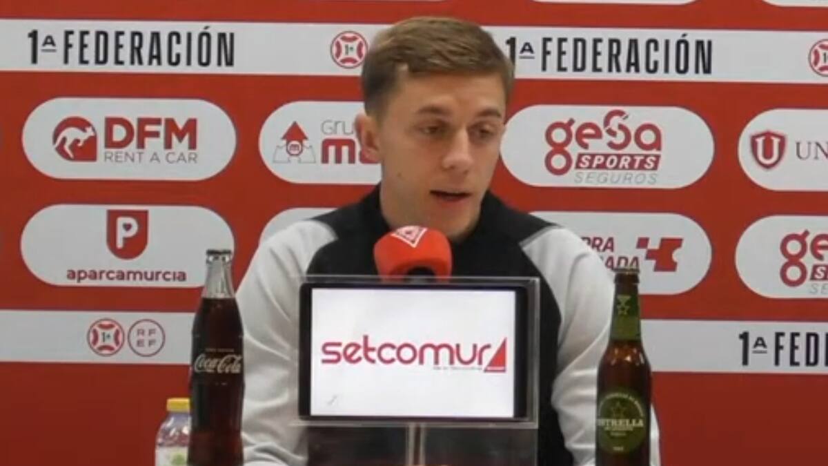 Loren Burón: "Espero devolver todo el cariño a la afición del Real Murcia"