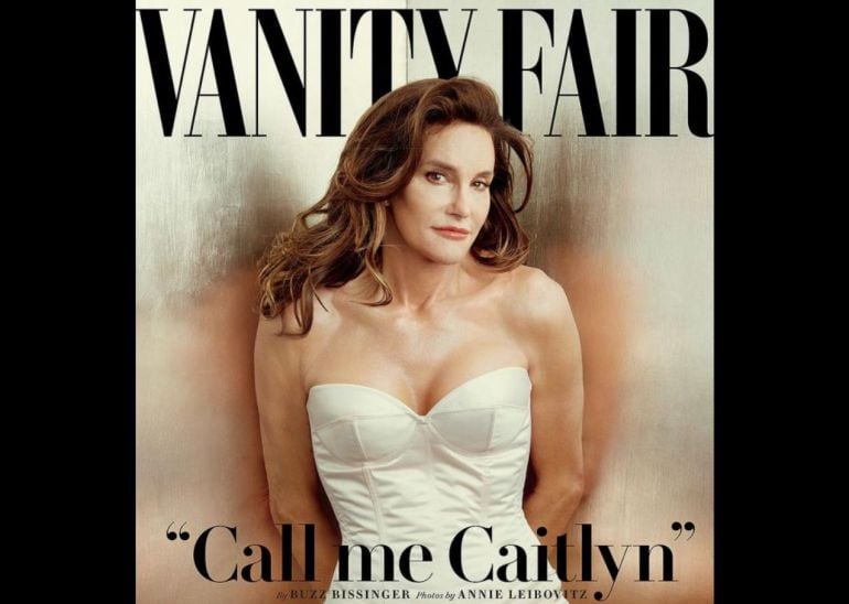 “Estoy muy feliz, después de la larga lucha, de estar viviendo mi verdadero ser. Bienvenidos al mundo de Caitlyn. No puedo esperar a que la/me conozcan”, ha escrito Jenner en su nueva cuenta de Twitter.