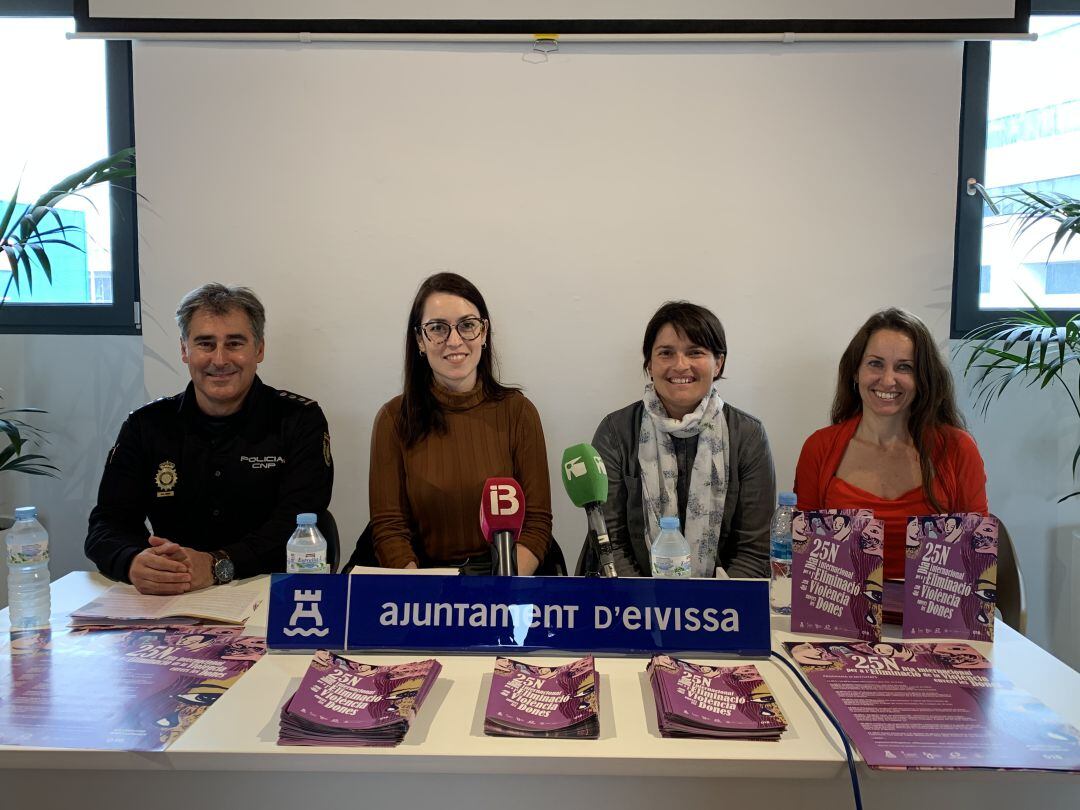 Un momento durante la presentación de las actividades