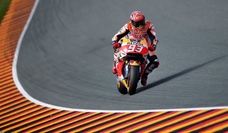 El piloto español, Marc Marquez, en la clasifación del circuito alemán de Moto GP, Sachsenring.