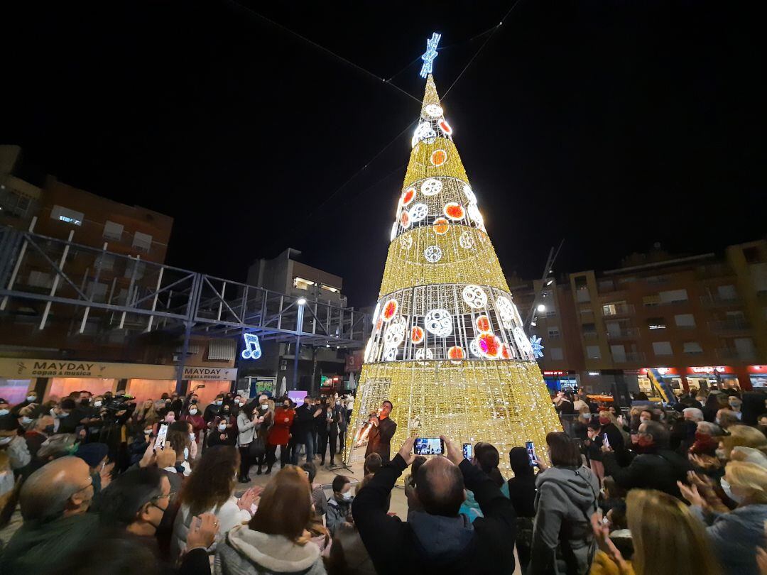 Momento del encendido navideño