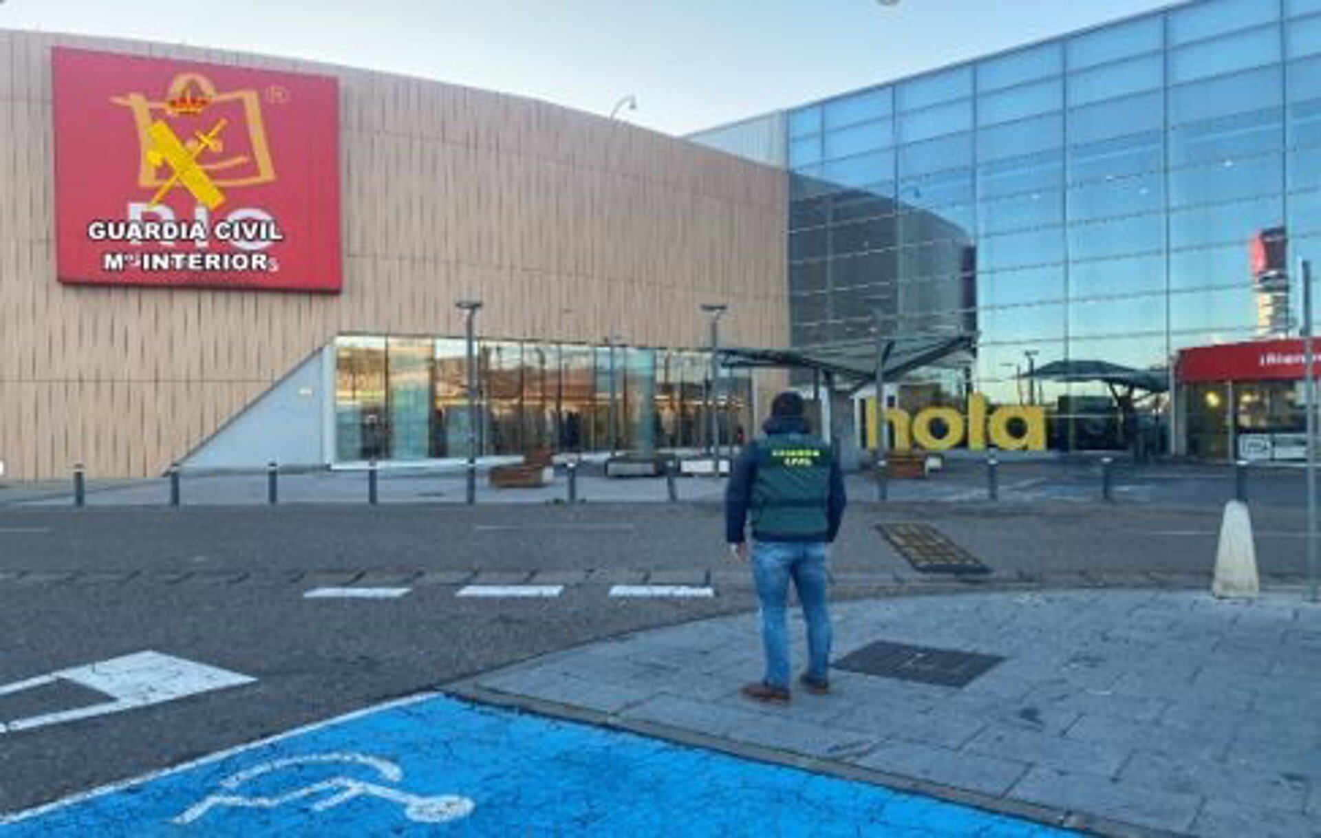 Detenidas dos mujeres reincidentes por robos en un centro comercial de Valladolid