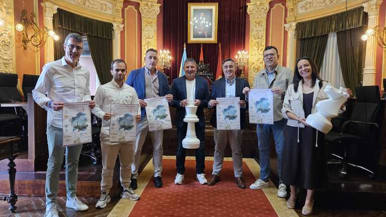 Representantes de las entidades organizadoras y promotoras de la Copa Galicia Maristas Ourense – Memorial Emilio Rodríguez.
