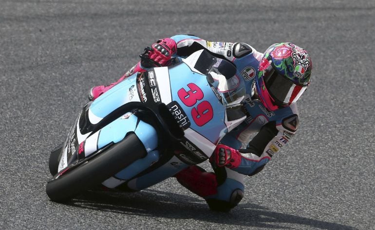 El pilot de Moto2 Luis Salom, durante la segunda sessió d'entrenaments a Montmeló