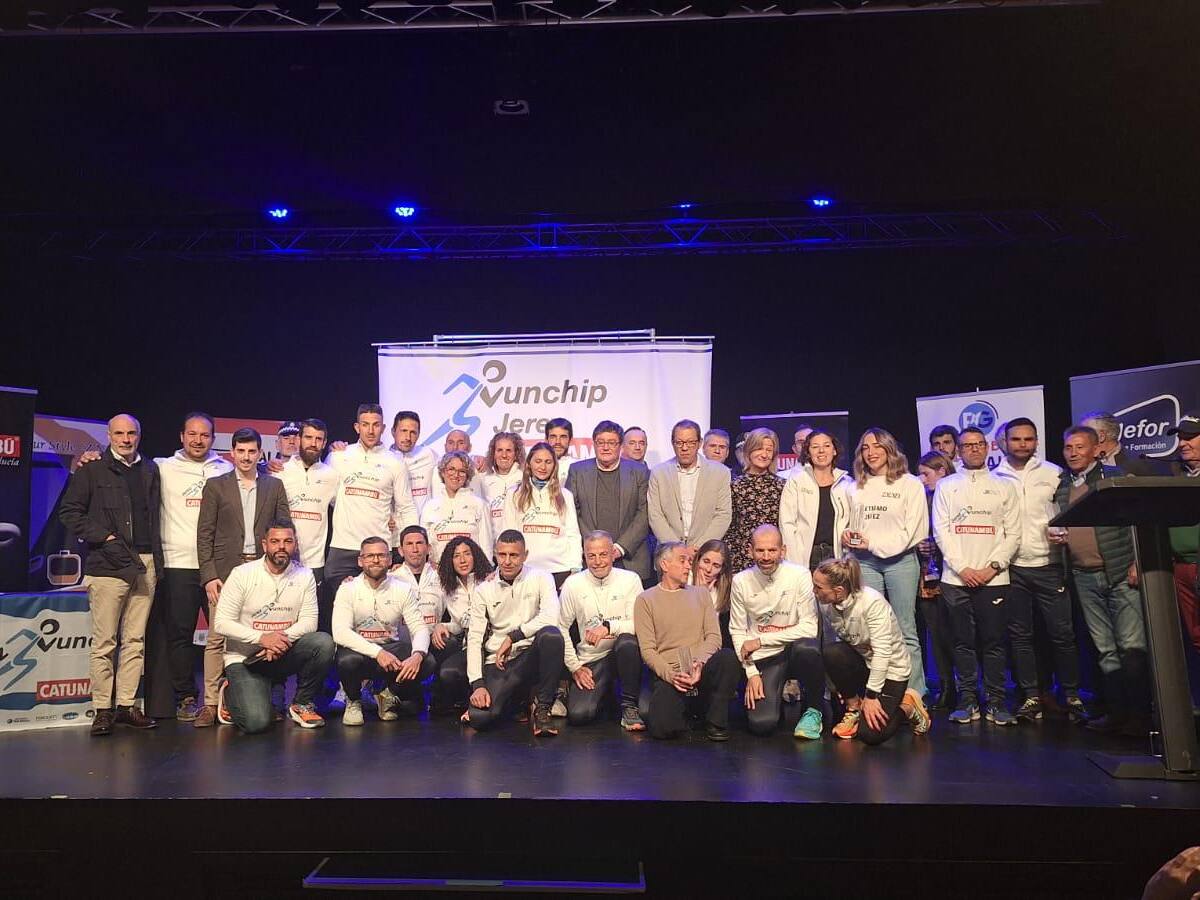 El Ayuntamiento felicita al Club de Atletismo Runchip por "sus logros y la promoción del atletismo" que realiza en la ciudad