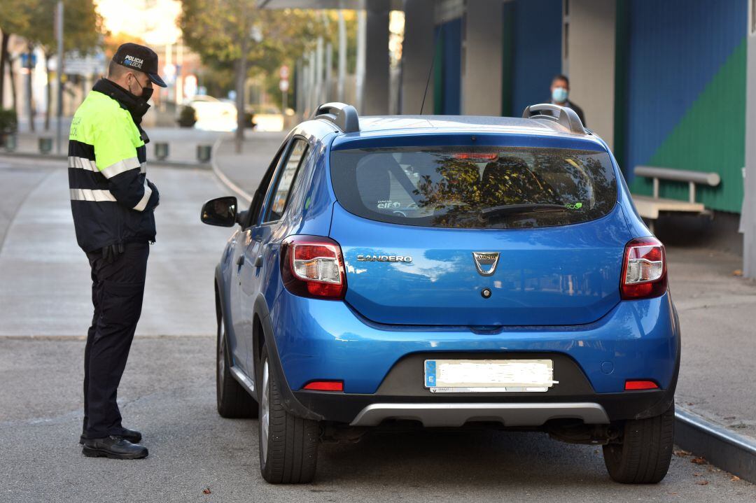 Agentes de la Policía Local tramitan 58 denuncias por no llevar mascarilla