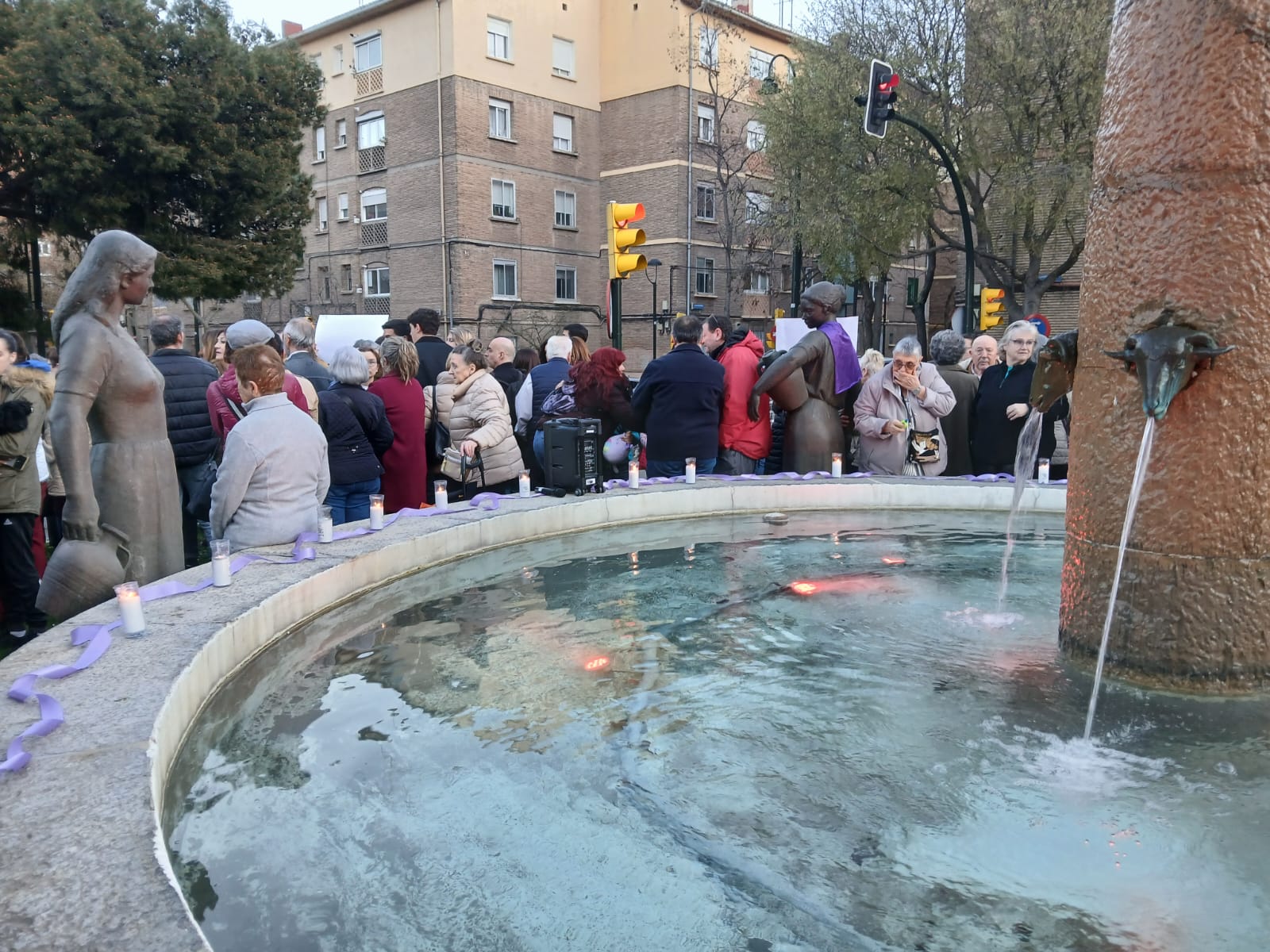 Concentración en Las Fuentes (Zaragoza), contra la violencia machista
