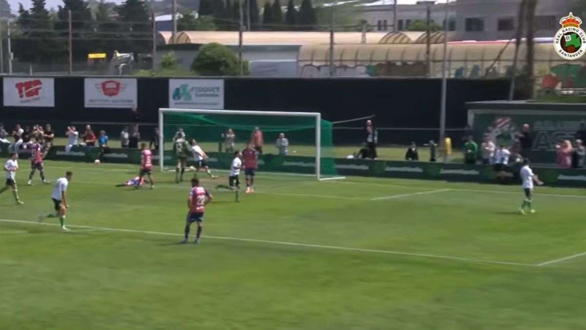 4-1: El R.Ávila cae goleado ante el Rayo Cantabria y se complica el play-off