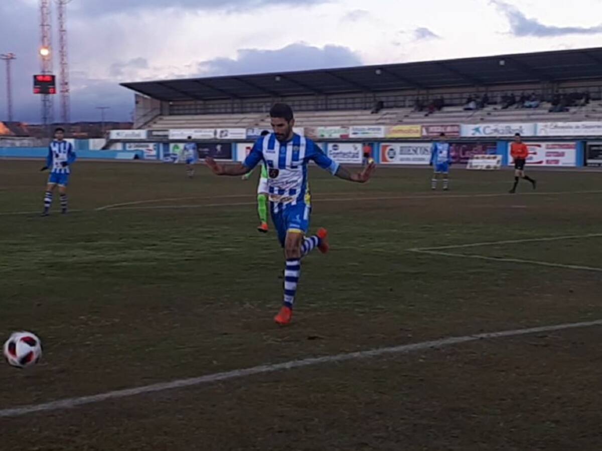 Rubiato desatasca a una Arandina líder