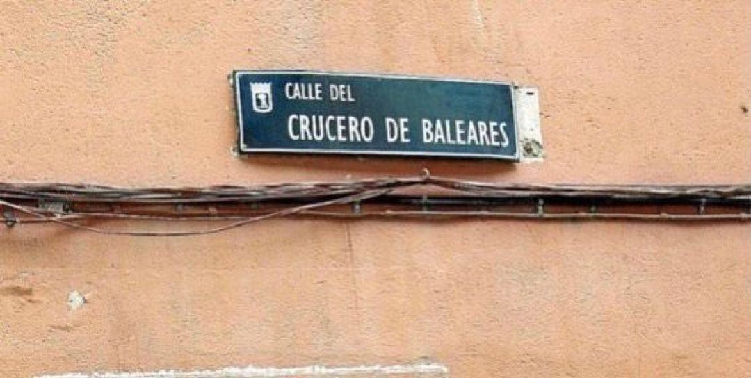 Nombre de la calle denominada &quot;Crucero de Baleares&quot;