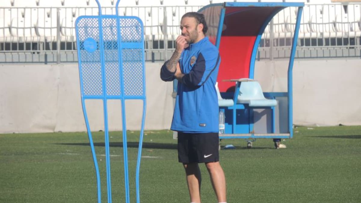 "Lucas Alcaraz sabe muchísimo de fútbol"