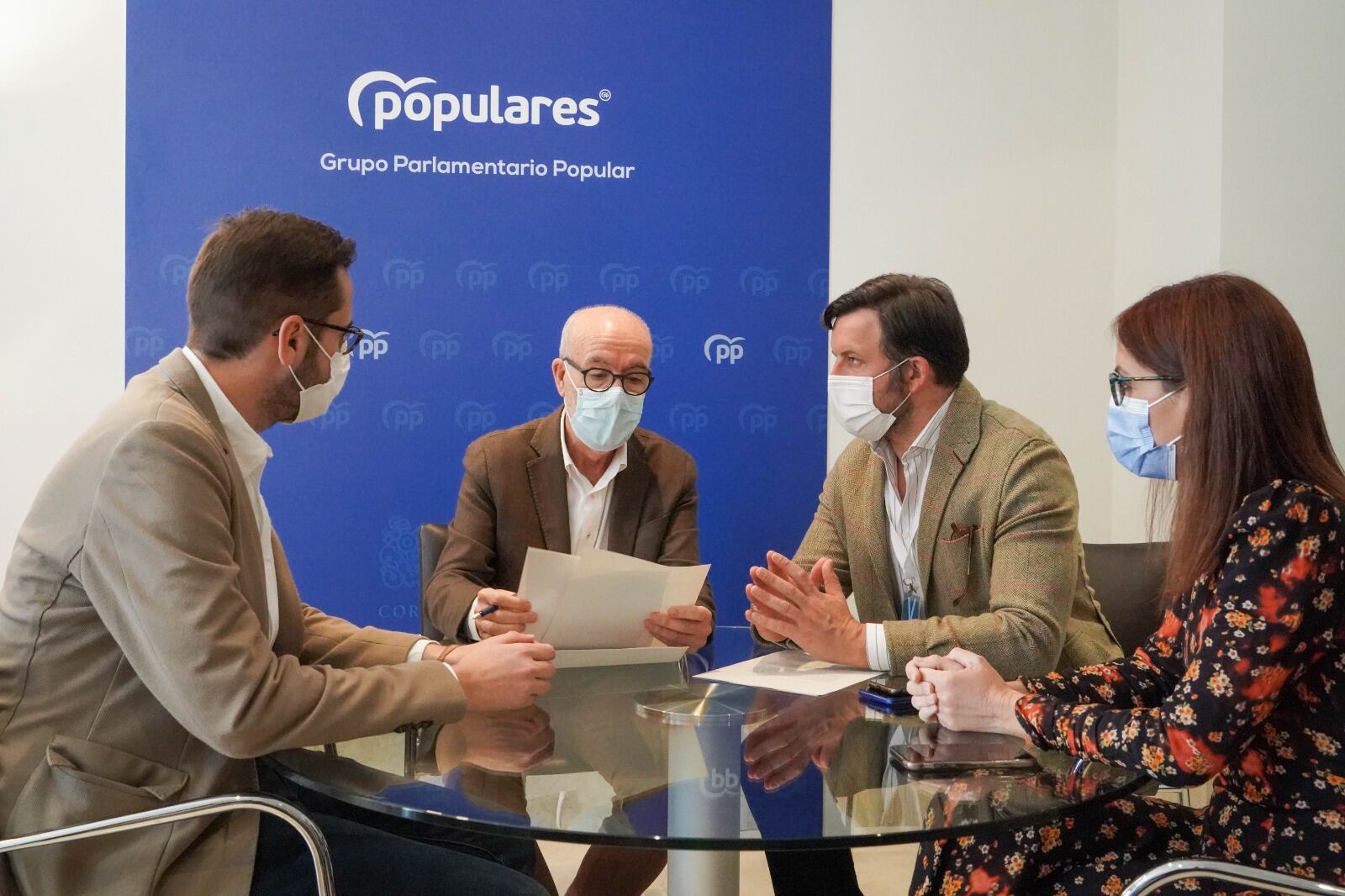 Populares en mesa de trabajo