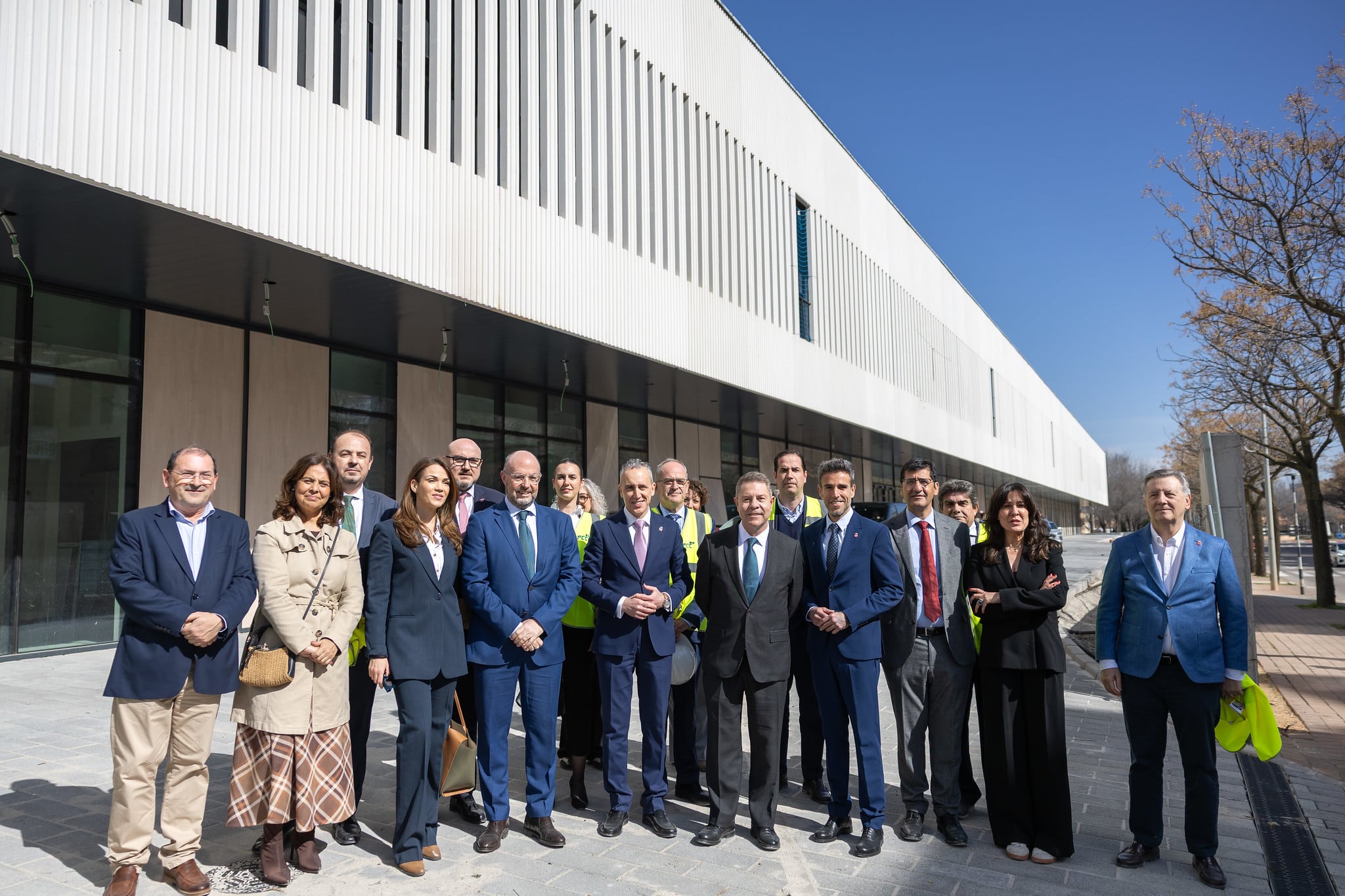 Autoridades visitando el nuevo Hospital de Puertollano