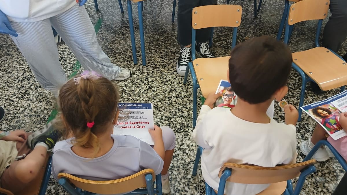 Los pediatras proponen incluir la vacuna contra la hepatitis A en el calendario infantil ante el repunte de casos