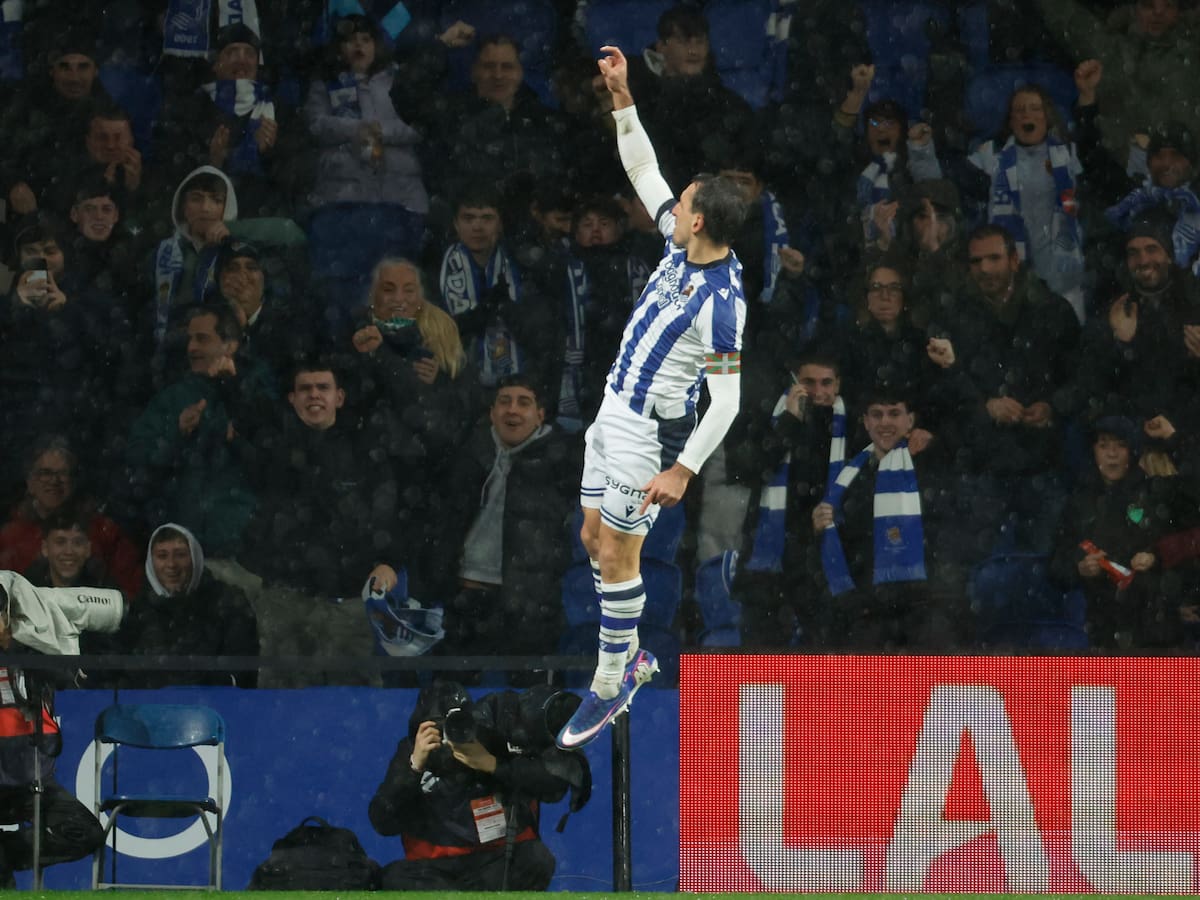 Oyarzabal impulsa a la Real hacia Europa