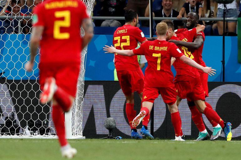 Bélgica celebra el gol de Chadli que les clasificaba para cuartos