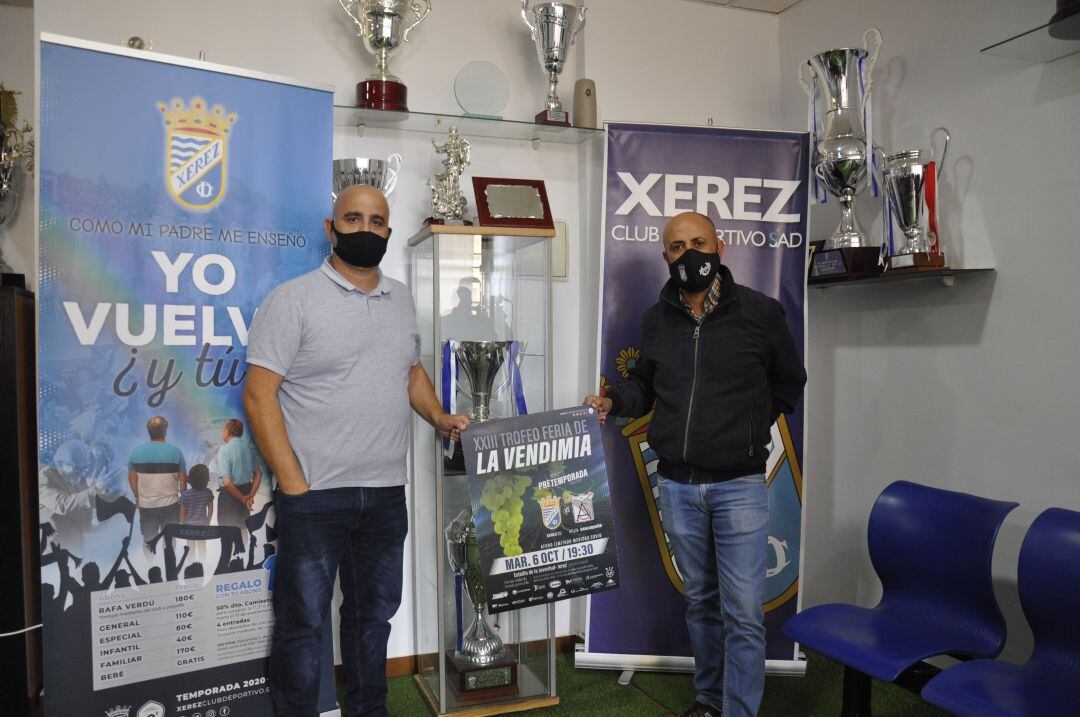 Juan Luis Gil &quot;Titin&quot; y José Luis Mateos en la sede del club 