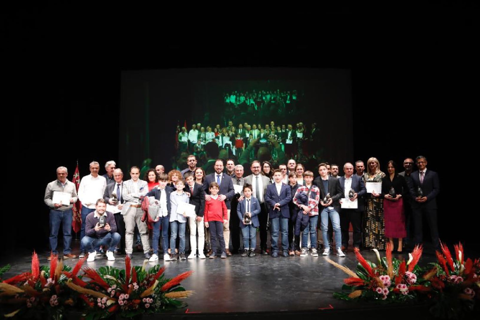 El Teatro Guerra se vistió de gala para premiar al deporte lorquino.