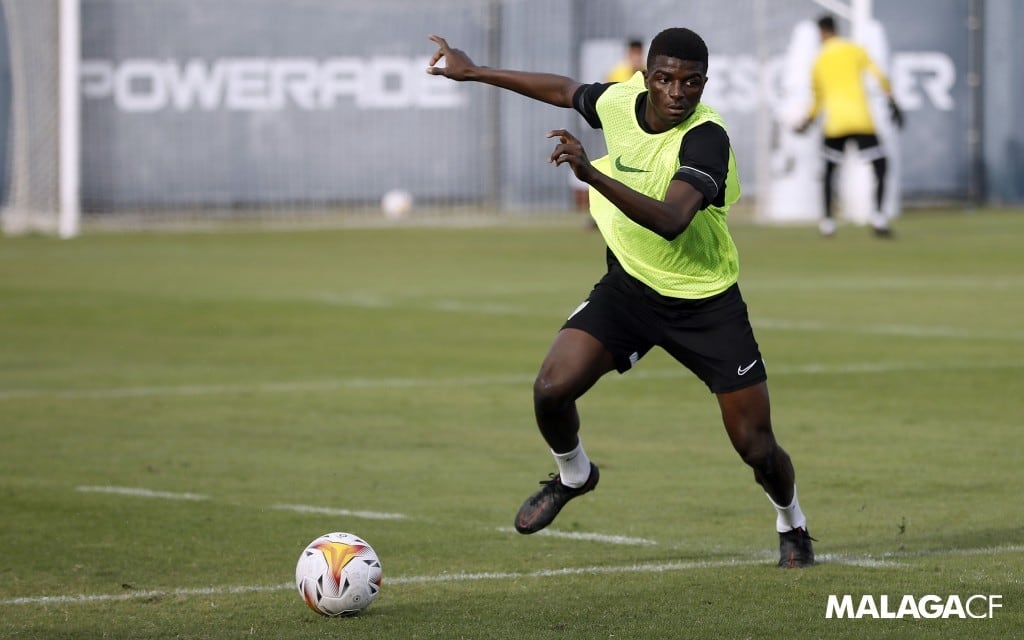 Moussa en un entrenamiento del Málaga