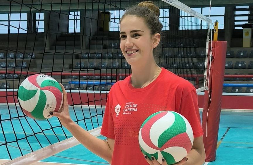 La central italiana podria debutar aquest dissabte a Ciutadella al partit davant de l'Haro.