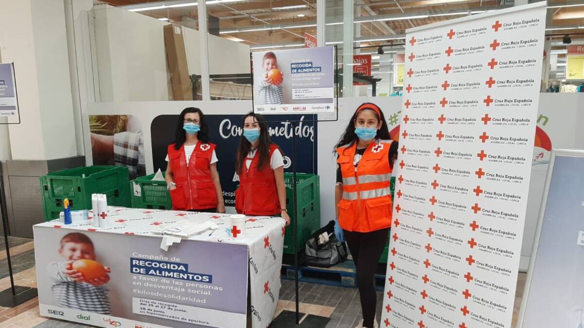 La campaña Kilos de Solidaridad llega a Carrefour Almenara con Cruz Roja