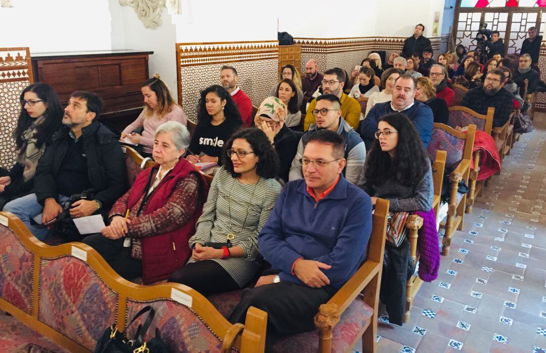 Este jueves se ha producido una jornada de puertas abiertas del Centro de Menores &#039;Carmen de Michelena&#039; que ha comenzado con un encuentro en el Salón Mudéjar