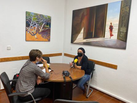 Ferrer en la entrevista con Lola Vera