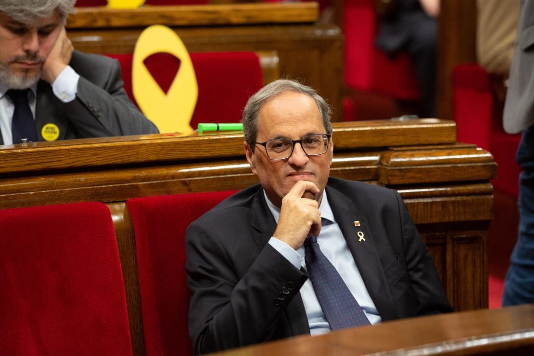 El president de la Generalitat de Catalunya, Quim Torra, sentado en su escaño