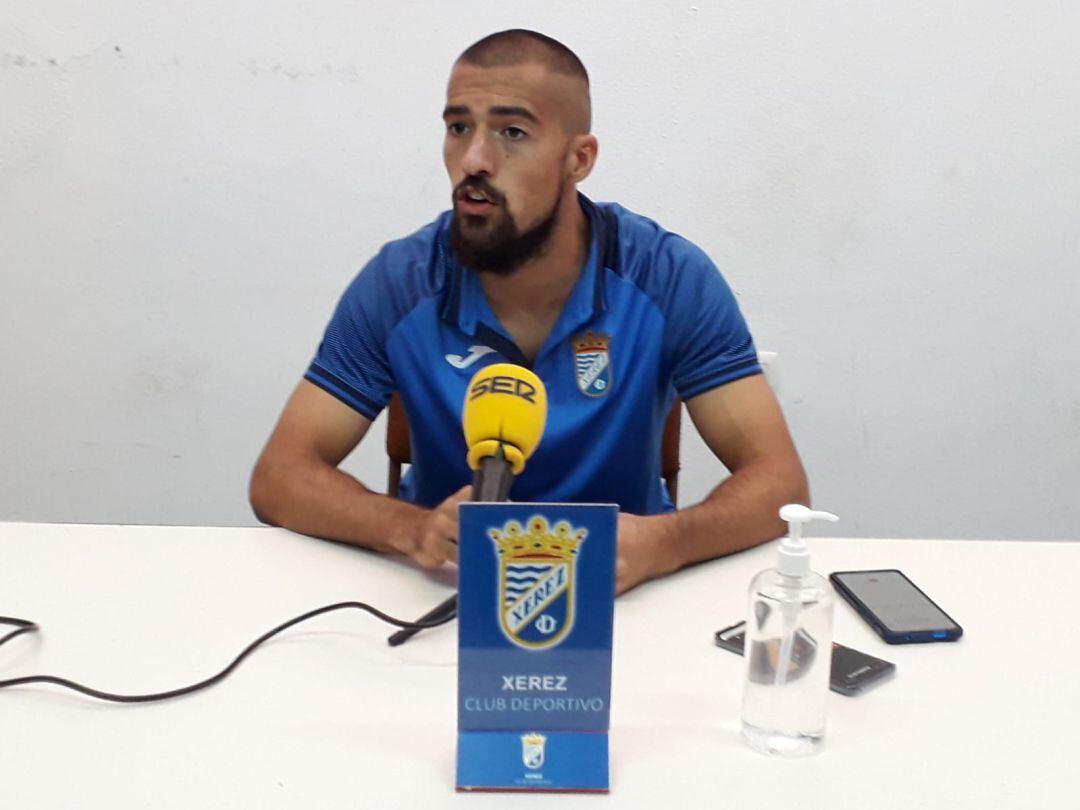 Lucas Correa en la sala de prensa de La Juventud