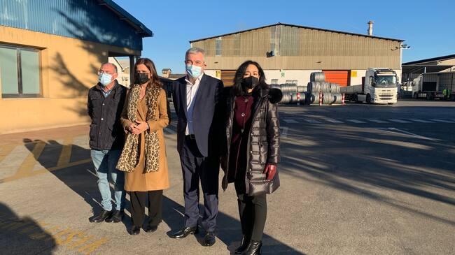 La candidatura de Cs a la Junta visita la empresa Roldán, en Ponferrada