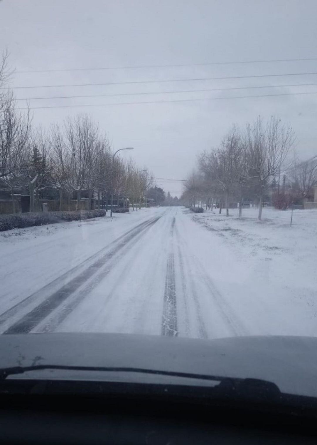 La nieve cubre todo el entorno de la sierra