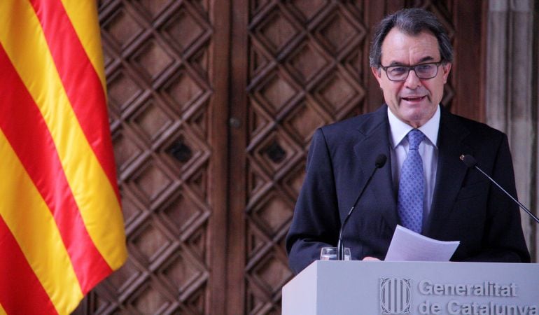 Mas, en un moment de la seva intervenció a la galeria gòtica del Palau de la Generalitat