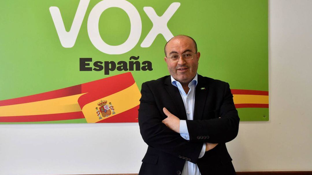Vox da marcha atrás y no expulsará al coordinador del partido en El Ejido.