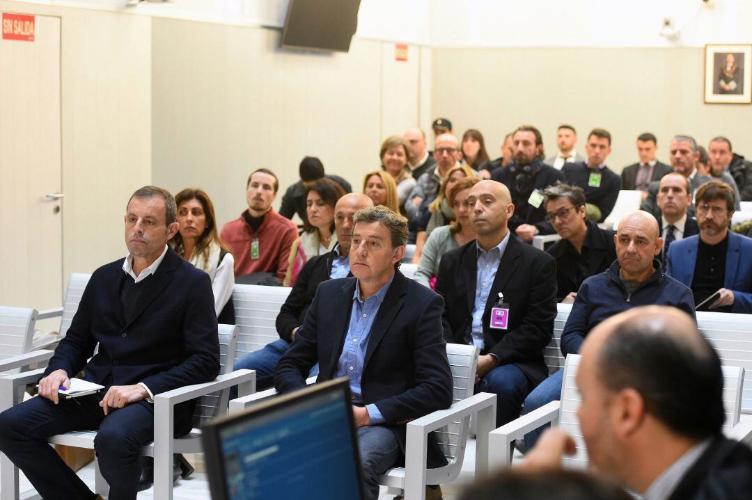 Joan Besolí i Sandro Rosell durant el judici a l'Audiència Nacional pel cas del cobrament de comissions del futbol.