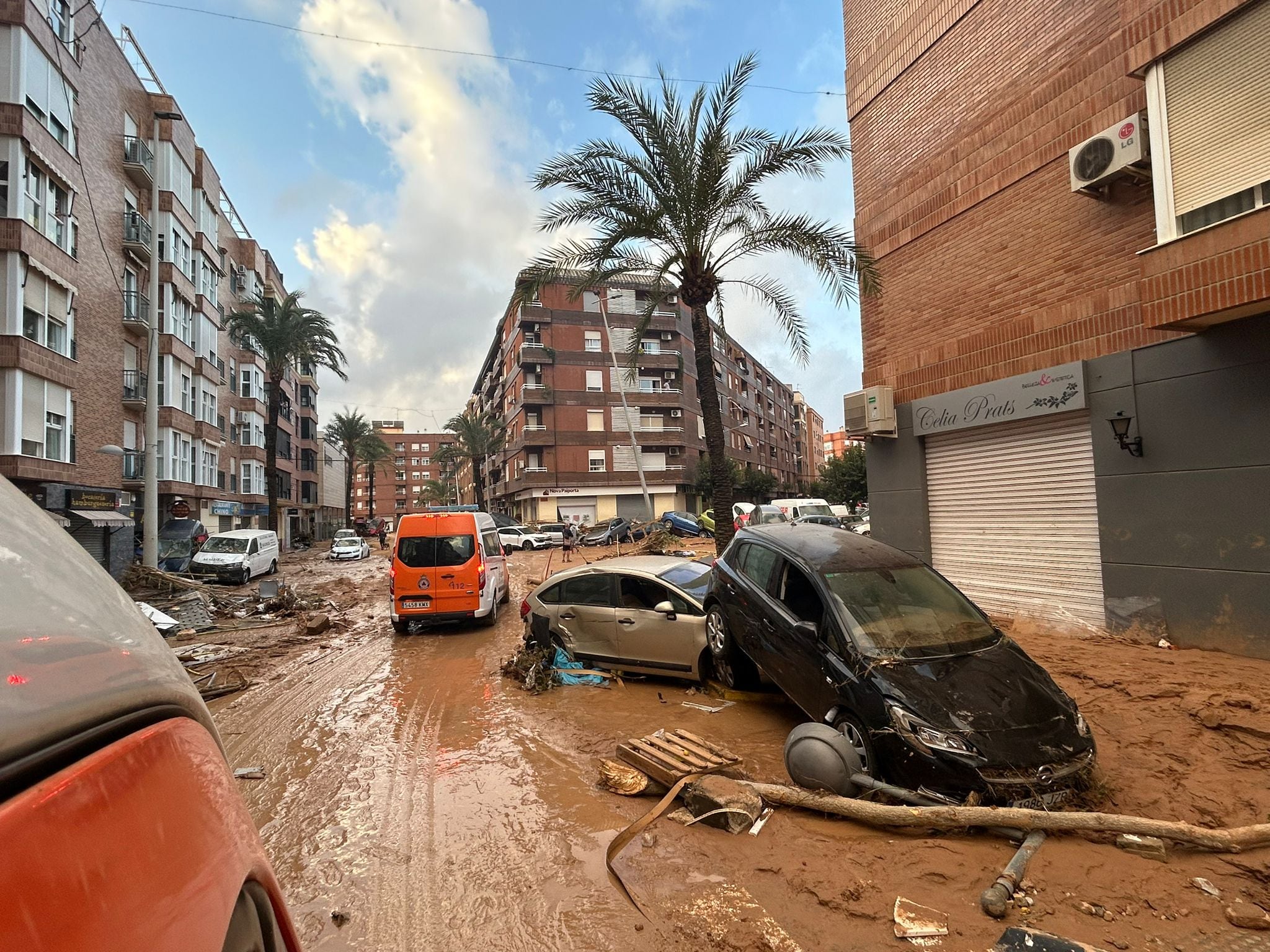 El convoy de Protección Civil Leganés continuará trasladando material de primera necesidad a Paiporta