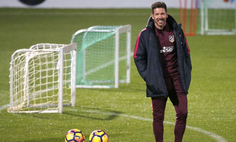 Diego Pablo Simeone, durante el entrenamiento