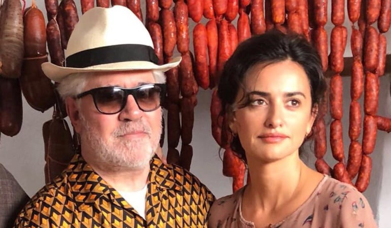 Pedro Almodóvar y Penélope Cruz durante el rodaje de &quot;Dolor y Gloria&quot;