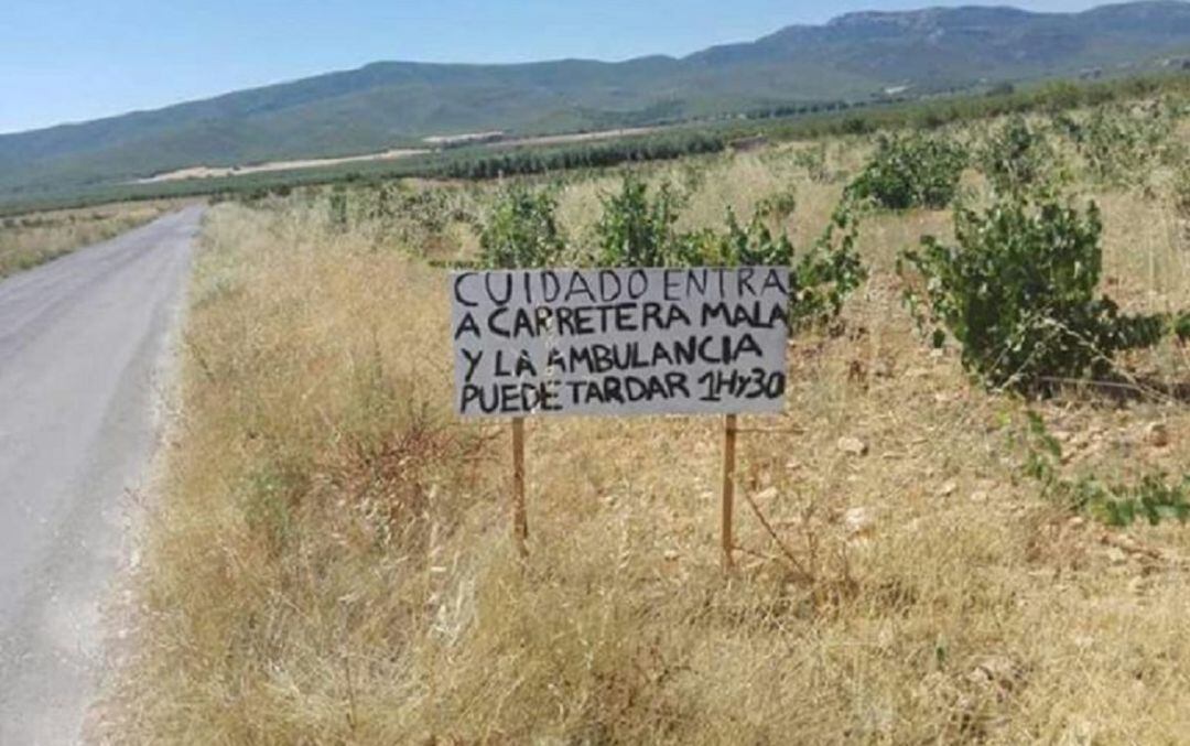 Detalle de una de las muchas protestas que han protagonizado en los últimos años los vecinos de Benizar